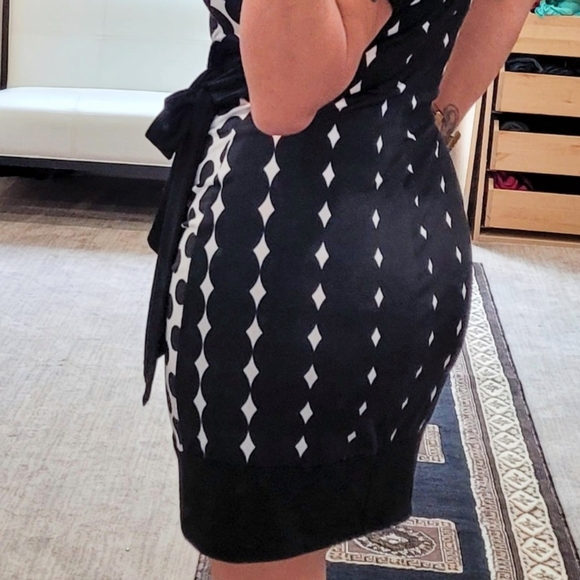 Gorgeous Black and white dress - Picture 11 of 14